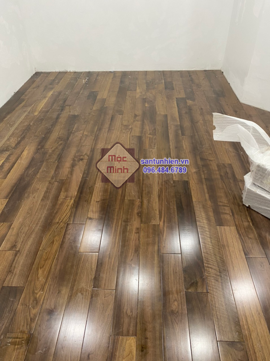 Sàn gỗ Óc chó tại chung cư Hoàng Đạo Thúy