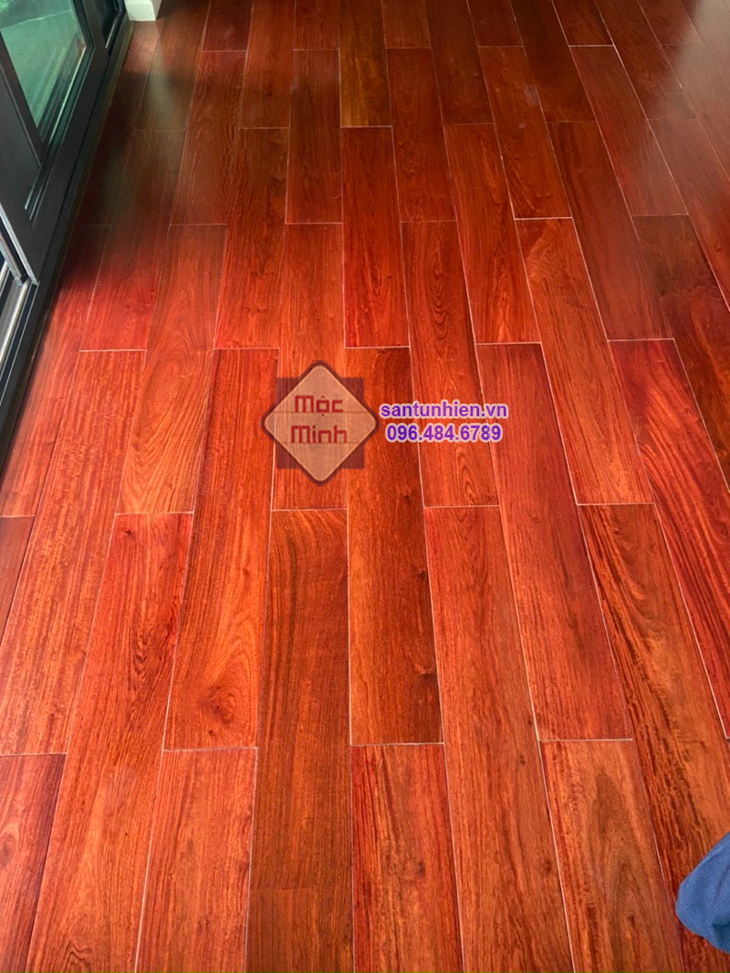 Công trình sàn gỗ Hương Lào bản 125mm